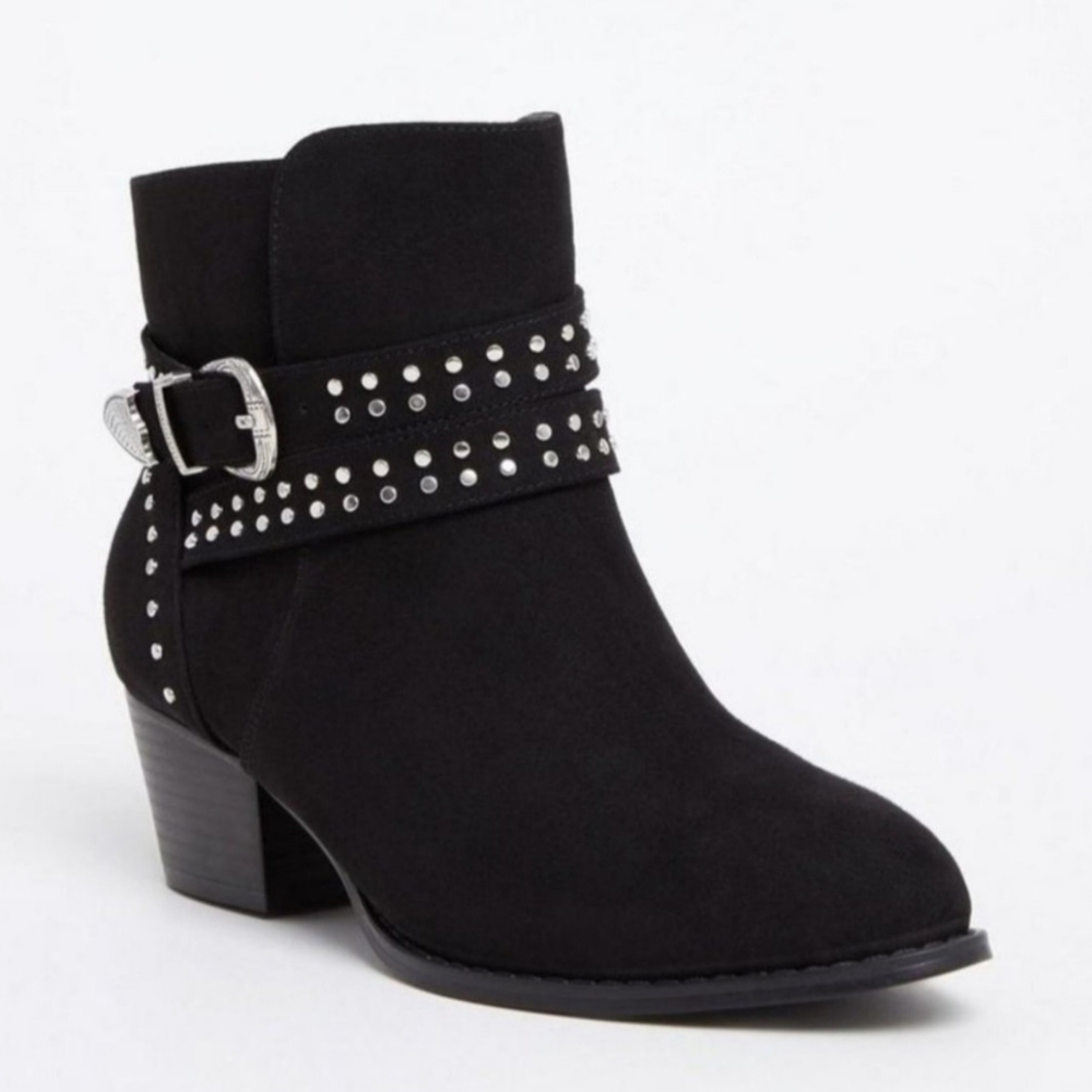 9W [Torrid] Studded Western Booties -See pics for wear. 1.5" heel